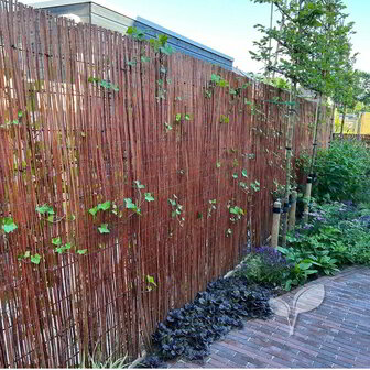 Natuurlijke tuinafscheiding wilgenmatten 2 meter